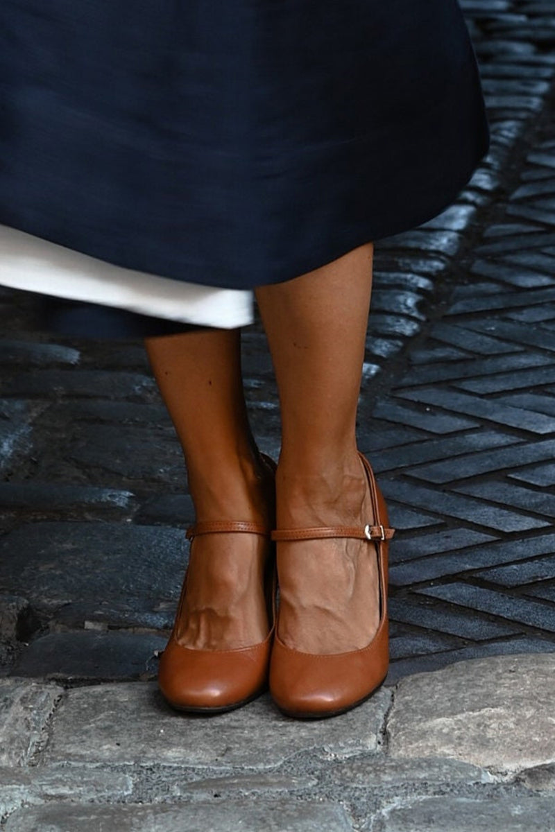 Bravina | Dnevne sandale z majhnim petkom